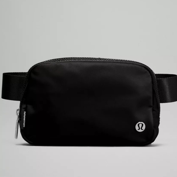 lululemon athletica Handbags - NWT - Lululemon Everywhere Belt Bag w silver logo
